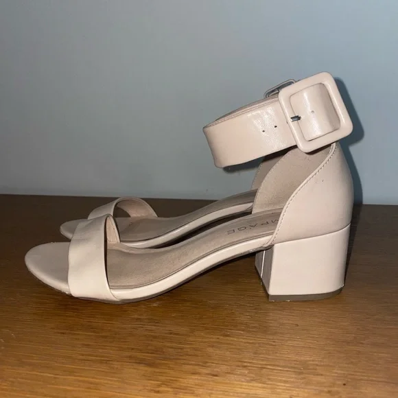 Nude mini heels deals
